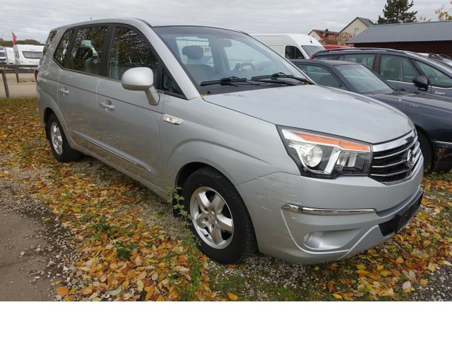 Second hand Ssangyong Rodius 2.2