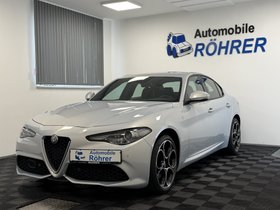 Alfa Romeo Giulia 2.0 Turbo Ti Q4 AT8 Perla Lunare ACC