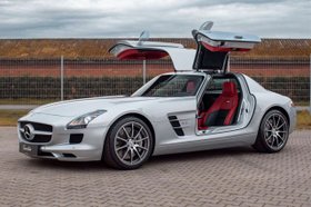 Mercedes-Benz SLS AMG Coupe*12500 km*unfall u lackierfrei*BRD