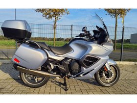 TRIUMPH TROPHY 1215 SE 1200 EXTRAS + HELM...
