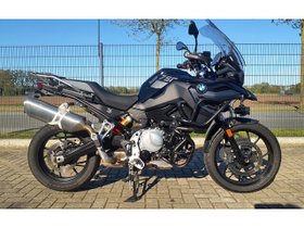BMW F 750 GS TRIPLE BLACK PAKETE+ HELM...