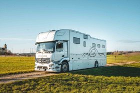 Pferdetransporter Mercedes Actros 1832 Horsetruck Wohnmobil Tiertransporter Viehtransporter