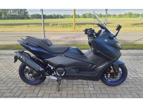 YAMAHA T-MAX 560 XP500A TMAX + HELM...
