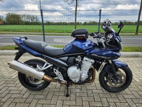SUZUKI GSF 1250 S ABS BANDIT +HELM...