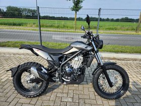BETA ALP 4.0 X 4T + HELM...