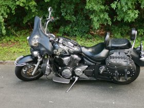 Verkaufe meine wunderschöne Yamaha XVS 1300 MIDNIGHT STAR...
