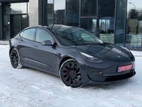 Tesla 3 Performance