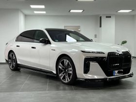 BMW M760e xDrive