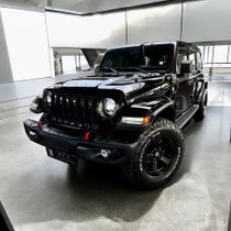 JEEP Wrangler Unlimited OVERLAND 2.0 4xe Sky One AHK