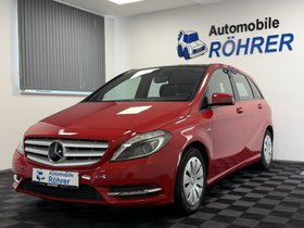 Mercedes-Benz B 200 BlueEff. 7G Sports-Tourer Pano Navi Kamera