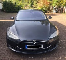 Tesla S 85D **Freies Supercharging**