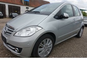 MERCEDES-BENZ A 180 Elegance PDC Alu Sitzh. el. anklappb. Spiegel