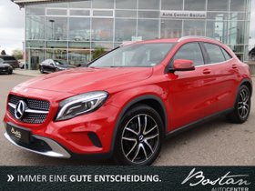 MERCEDES-BENZ GLA 200 NAVIGATION/BI-XENON/LEDER/PDC/SCHECKHEFT