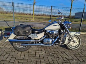 SUZUKI C 1500 LC INTRUDER VL EXTRAS + HELM...