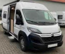 Praktisches cleveres Wohnmobil