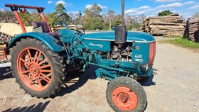 Hanomag C224/R228 mit Mercedes 4 Zylinder Motor