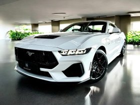 FORD Mustang GT V8 Automatik + Garantie + Deutsch