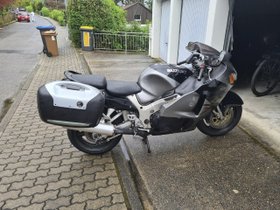 Verkaufe aus gesundheitlichen Gründen eine Suzuki GSXR 1300 Hayabusa